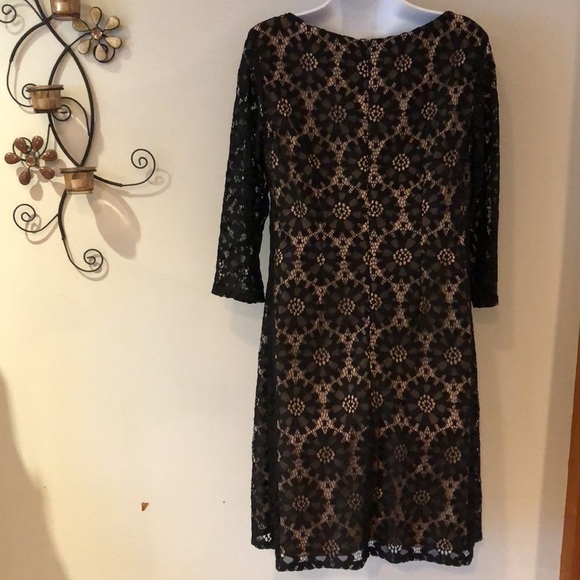 Eliza J Sheath Black Dress Embroidered Lace 3/4 Sleeves Size 8 Classy High Neck - Picture 8 of 16